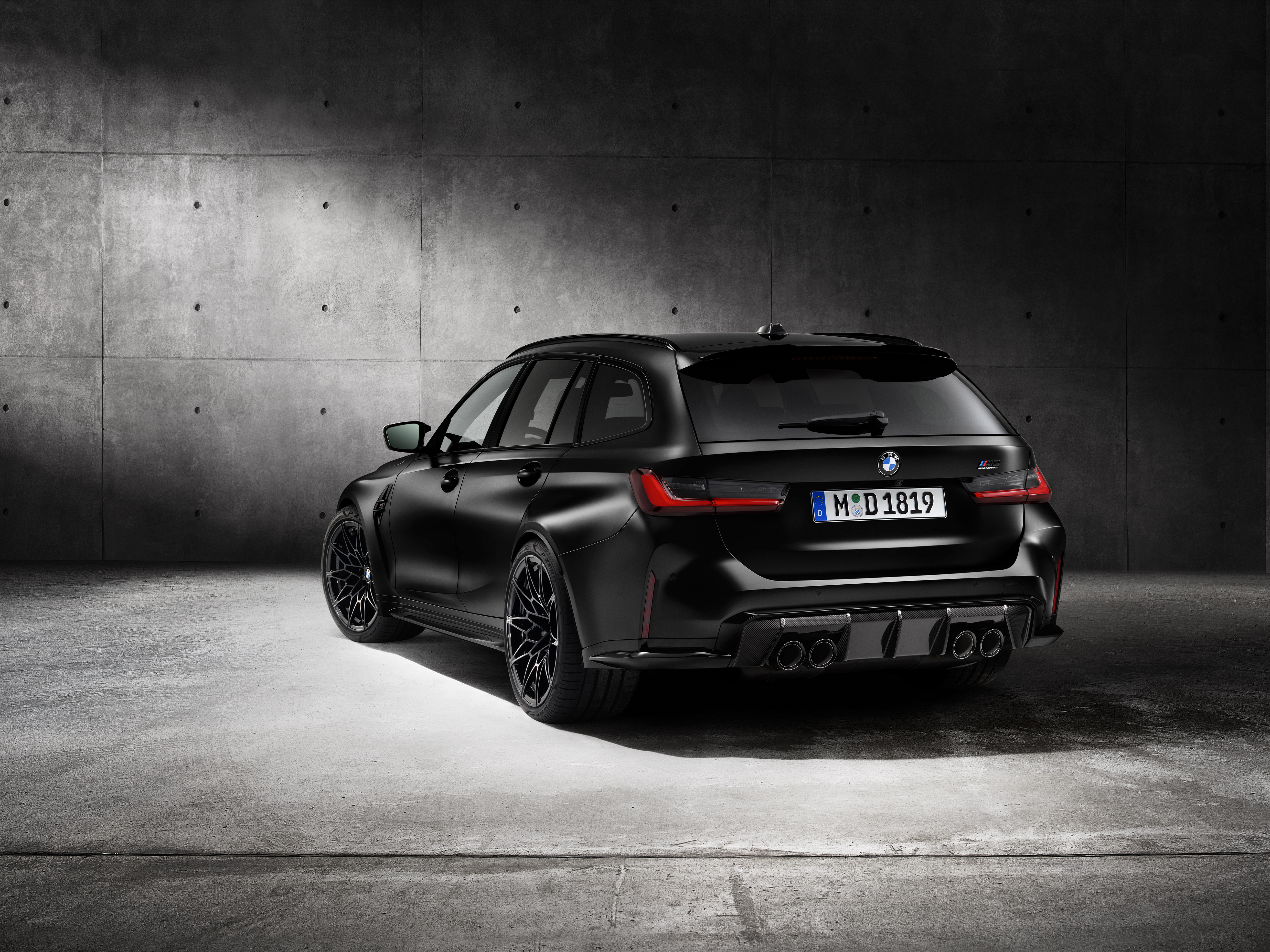 BMW M3 TOURING | oficiální představení | novinka 2022 | nové super sportovní kombi | blog | info | fotky | video | AUTOiBUY.com